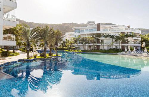 Cobertura em Resort Pé na Areia com Piscina Hidro - Foto 49