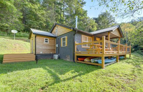 Remote Home with Deck and Grill in Scenic Tuckasegee! - Foto 25