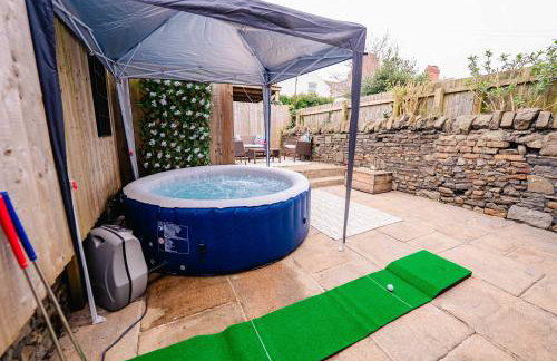 3BR 2Bath Home with Hot Tub Games Room By Stadium with Fast WiFi & Free Parking - Foto 17