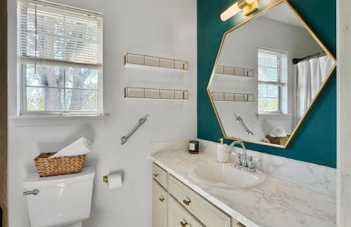 Cozy Home Away From Home - Pet-friendly, King bed - Foto 22