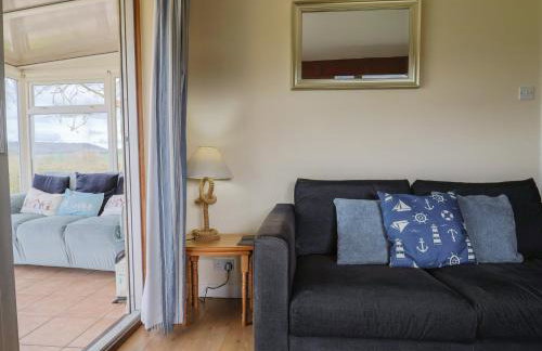 Court House Farmhouse - Photo 9