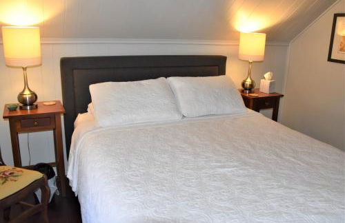 New listing! ON 62-acre Broad Ripple park/ less than a mile from Broad Ripple village. - Foto 53