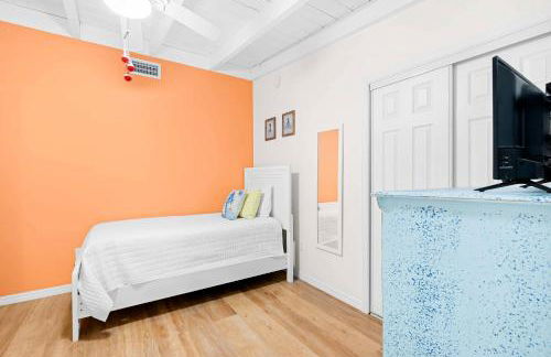 Seabreeze Cove Waterfront Gem 38 Foot Dock Cabana Club - Foto 119