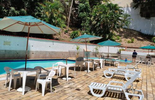 Apartamento, 2 quartos, claro, alto,garagem,piscina todo novinho mobiliado, coração do Fonseca - Foto 7