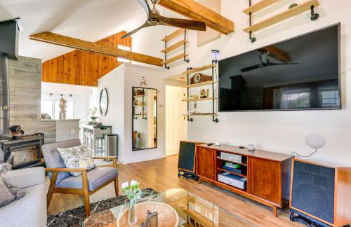 All-Season Vernon Township Lake House Retreat! - Foto 3