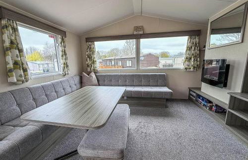 Lovely Caravan With Side Decking At Carlton Meres Holiday Park Ref 60038O - Foto 20