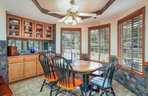 Oak Pond Retreat Stocked pond/pool table/BBQ Grill/EV Charger - Foto 29