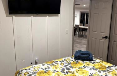 Peaceful Lake House - Photo 15