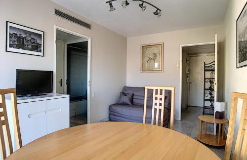 Cozy Apartment sea view Air Cond Renovated in 2026 - Foto 9