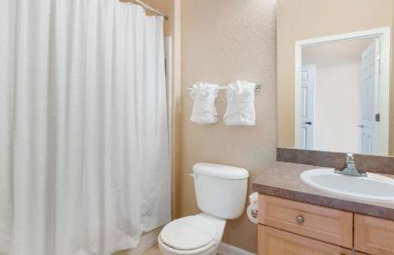 Disney's Den - Closer to all the fun! - Foto 14