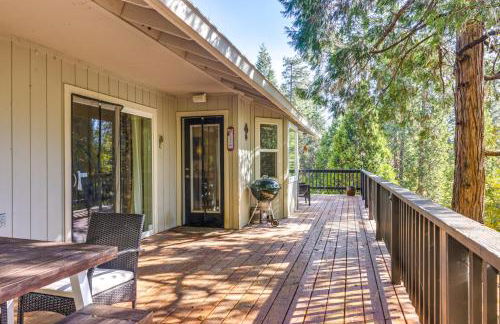 Forest-View Retreat Grill and Fireplace in Sonora - Foto 2