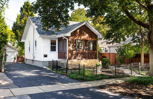 Charming Geneva Cottage Walk 4 Blks to Downtown - Foto 39