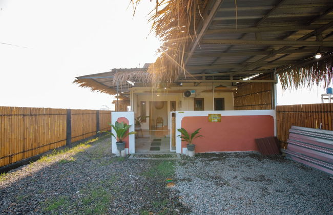 Villa New D'Bamboo by Plesirhatiyogja - Foto 23