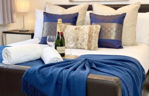 Walnut Luxurious 2-Bedroom with Ensuite - Parking, Netflix, WIFI - Close to Oxford, Bicester & Blenheim Palace - Photo 28