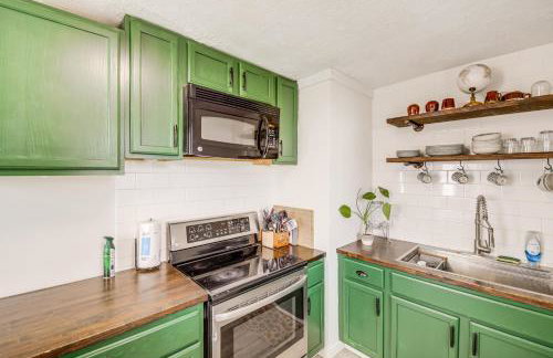 2 Blocks to Main St Walkable Beech Grove Home! - Foto 9