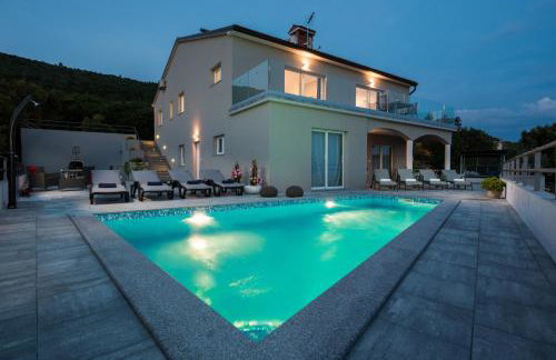 Villa Bella Vista for 8 people with sea view, heated pool & wellness - only 1,5 km from beach - Foto 6