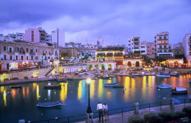 Elegant Sliema Penthouse, Panoramic Terrace - Foto 22