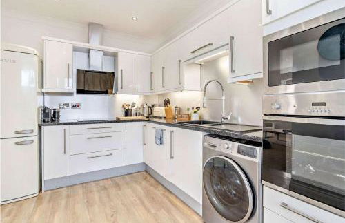 No.1 Sail House - Photo 15