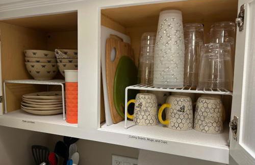 The Hive - Unique Themed Getaway - Foto 6