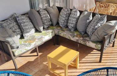 Gran terraza con vistas al mar y piscina - Foto 5