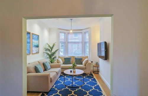 Seaside Escapes - with relaxing hot tub! - Foto 2