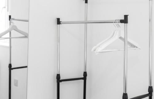 Modern 2 Bed Apartment - Parking - Smart TV - Fast Wi-Fi 27CR - Foto 28