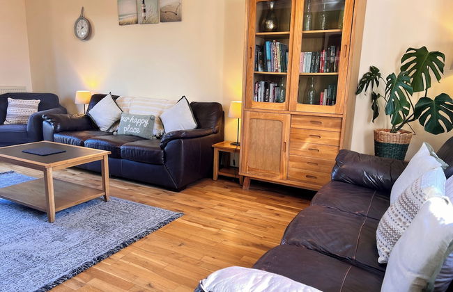 Detached Farmhouse 4 Bed/sleeps 9, Mountain Views! - Foto 18