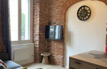 T2 cosy avec vue Pont des Catalans-Saint Cyprien - Foto 2