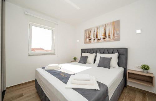 Poolside Hideout Apartments - Photo 49