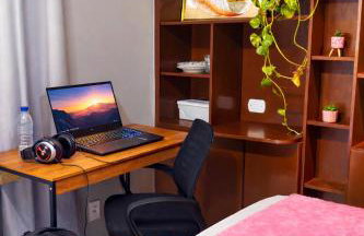 Smart Suíte 105 - com Piscina, Home Office, Ar-condicionado, WiFi prox shopping - Foto 2