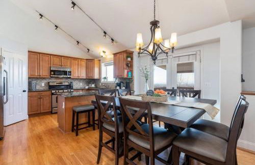 Adventure Retreat Hot Tub, Ping Pong, Close Mtn - Foto 13