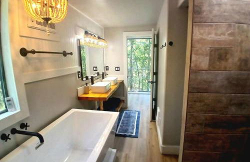 Waterfront Container House In A Magical Forest! - Foto 9