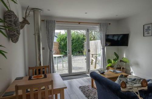 Olverstone Lodge, a beautiful Cornish lodge with wood burner & garden - Foto 3