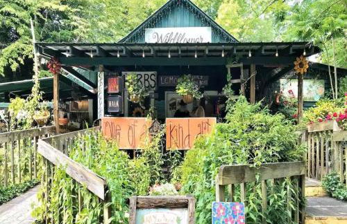 Sunrise, Mountain & Farm View - Heated Tub or Pool - Foto 35