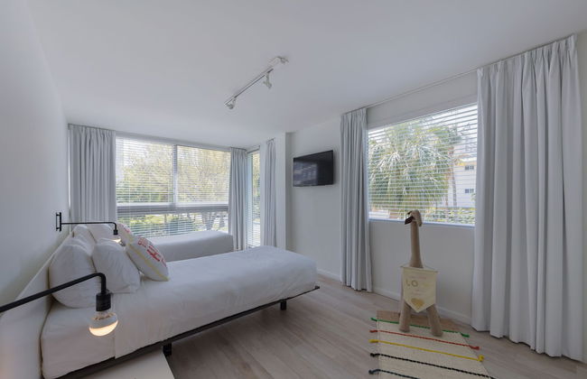 Beach Haus Key Biscayne - Photo 3