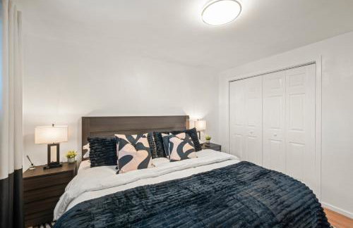 Gray Oasis 1 Bed Apartment in Fremont - Photo 18