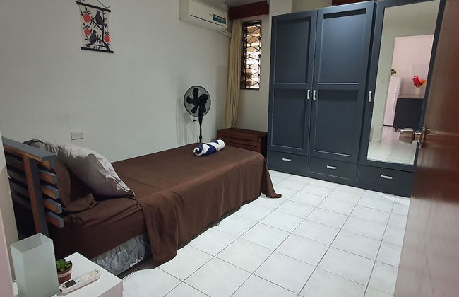 Axis Apartments - Photo 14