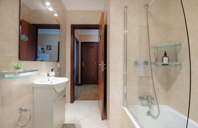 Espinho Retreat with Balcony - Foto 36