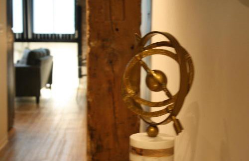 Luxéry Stay Chicago - Themed Units! Close to Downtown, McCormick Place & Wintrust Arena - Photo 11