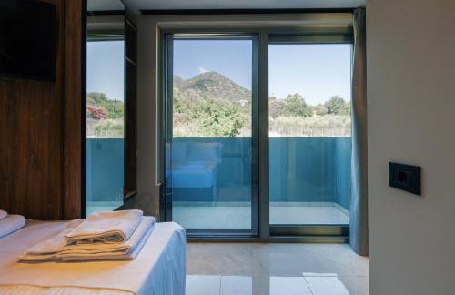 Isla Villas & Suites - Photo 4