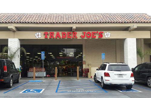 3BR Mountain Retreat with 2 Executive Suites & Scenic Views Sleeps 6 - Photo 43