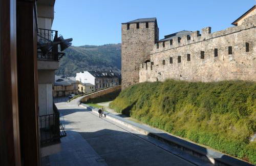 APARTAMENTOS TURÍSTICOS GUIANA - Foto 55