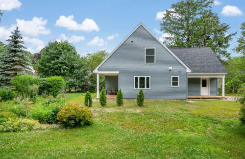 Modern Coastal Retreat on Cottage Road - Foto 1