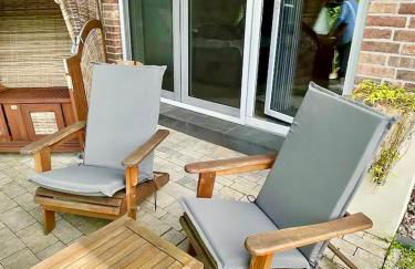 Kleine Auszeit -- inklusive Parkplatz & WiFi, Geschirrspüler, Waschmaschine & Terrasse mit Strandkorb -- Perfekt für Urlaub & Business - Foto 33