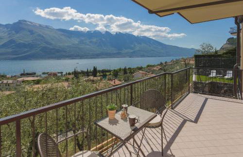 Villa Imelda, panoramic apartments with Lake Garda views - Foto 10