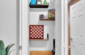 Estelo's Place - Modern townhouse with King bed, only 5 min from the Airport! - Foto 20