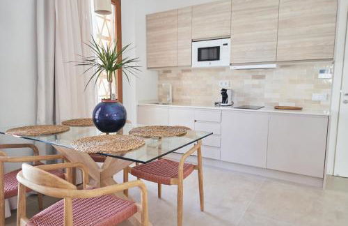 Slow Home Apartments - Photo 41