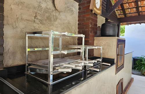 Conforto à beira da lagoa - Foto 17