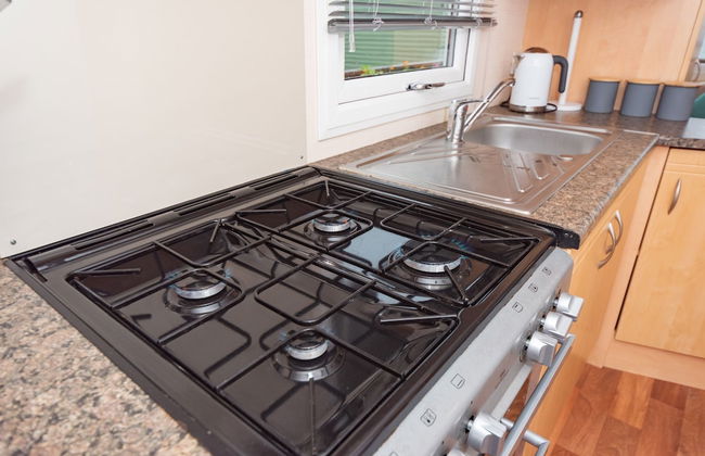 Family Caravan at Beautiful Three Lochs Park - Photo 8