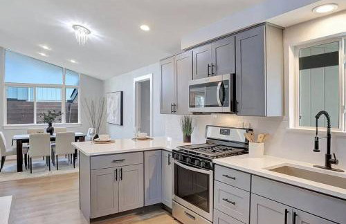 Stunning Single Level Home w/ Outdoor Spa Jacuzzi! - Foto 7